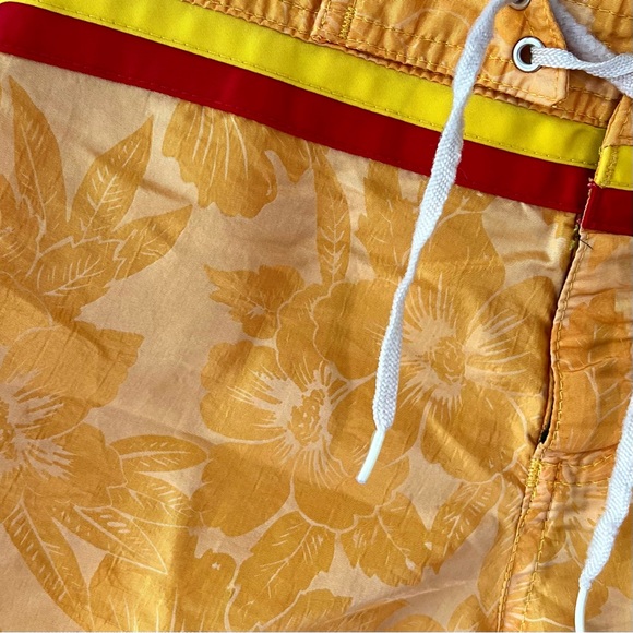 Roxy vintage board shorts - Picture 2 of 6